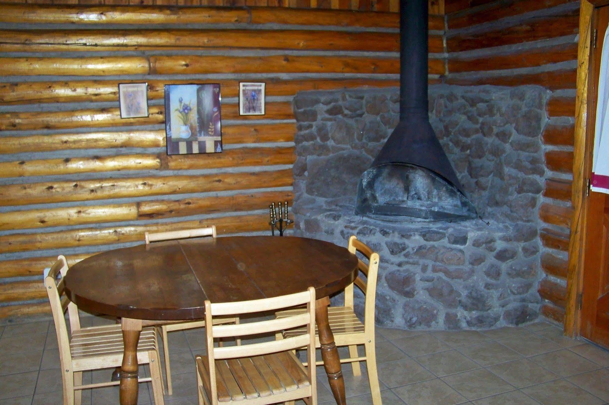 Lake Of The Woods Resort Lakeside Exterior foto